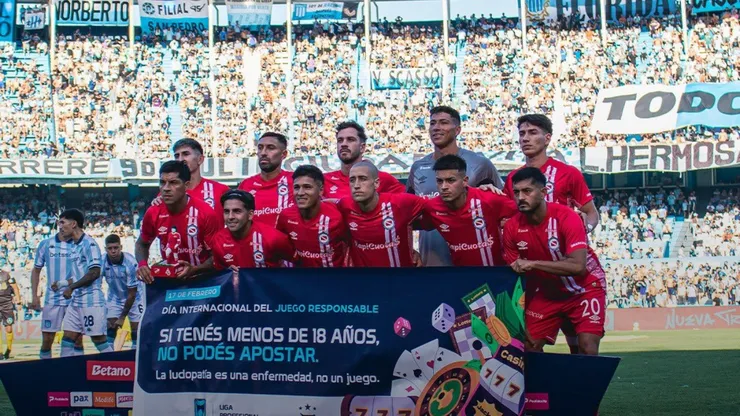 Brayan Cortés perdió con Argentinos Juniors ante Racing.