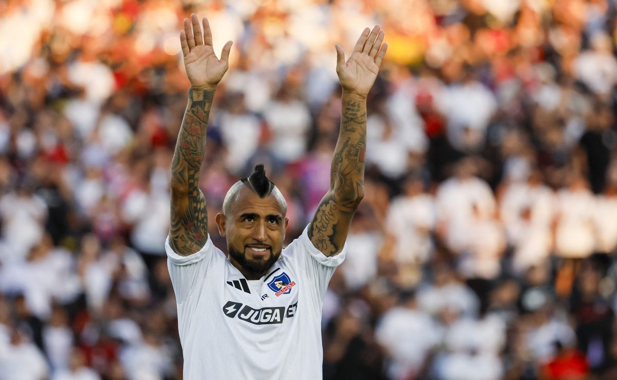 El “DT” Arturo Vidal feliz con el triunfo de Colo Colo: “Entiendo que la gente quiera…”