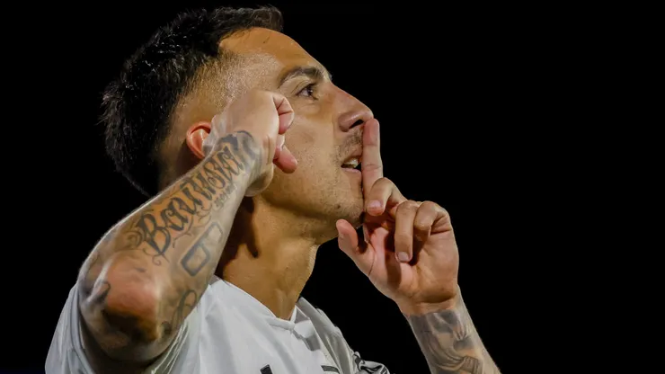 Javier Correa una vez más en la polémica en Colo Colo.
