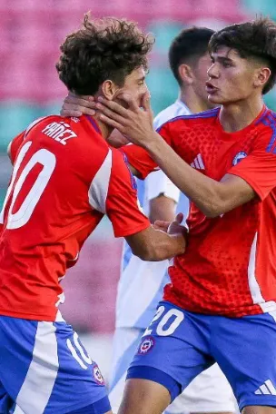 Zidane Yáñez y Yastin Cuevas juntos en la Roja.