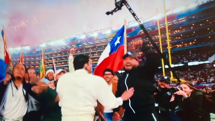 La bandera de Chile estuvo presente en el Super Bowl