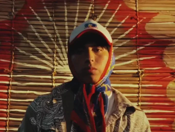 La aparición de Colo Colo en la tv brasileña para presentar el show de Bad Bunny. | Foto: Captura.