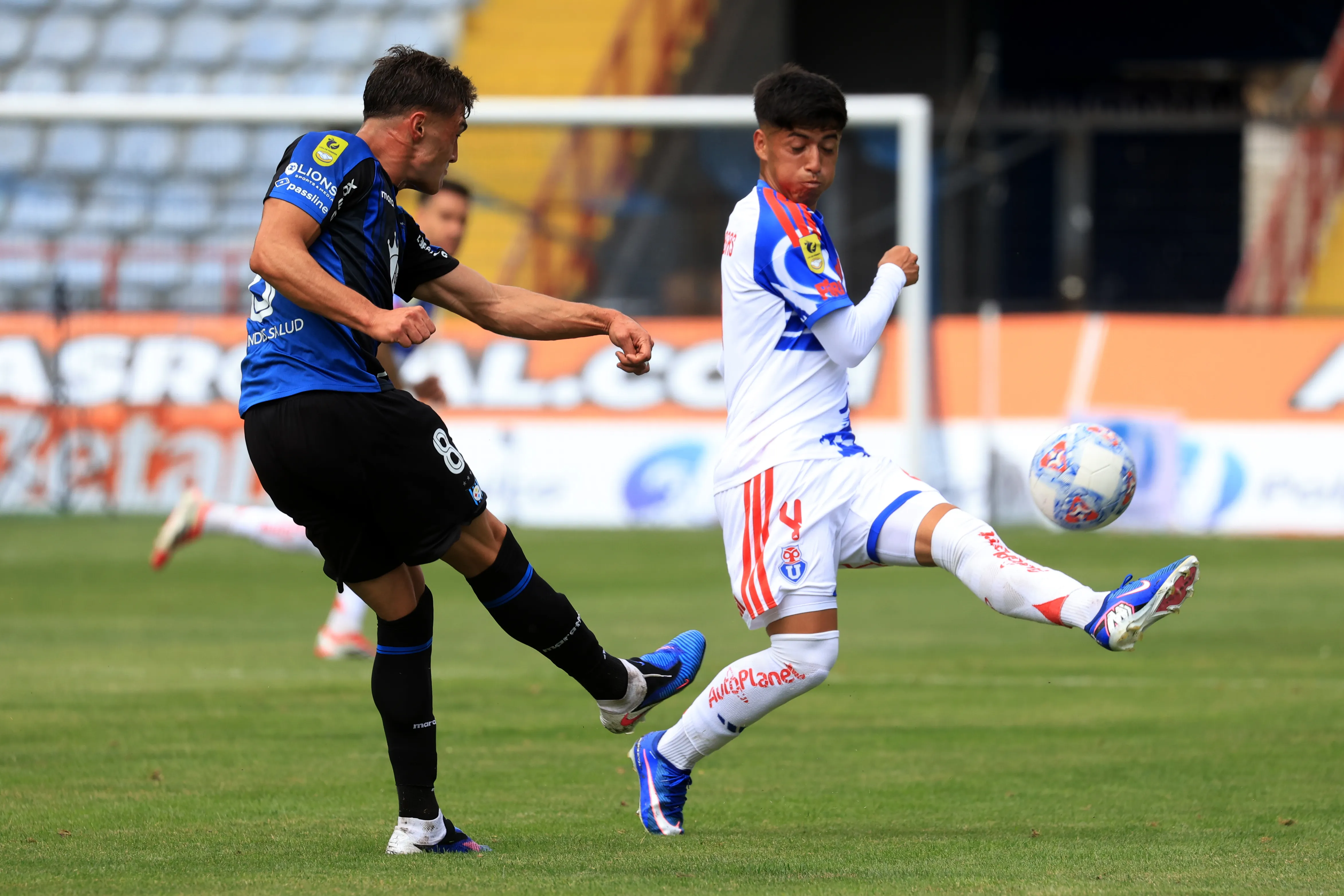 Diego Vargas fue de los rescatables en el duelo de la U /Photosport