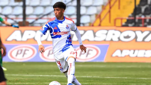 Diego Vargas fue titular en la U contra Huachipato
