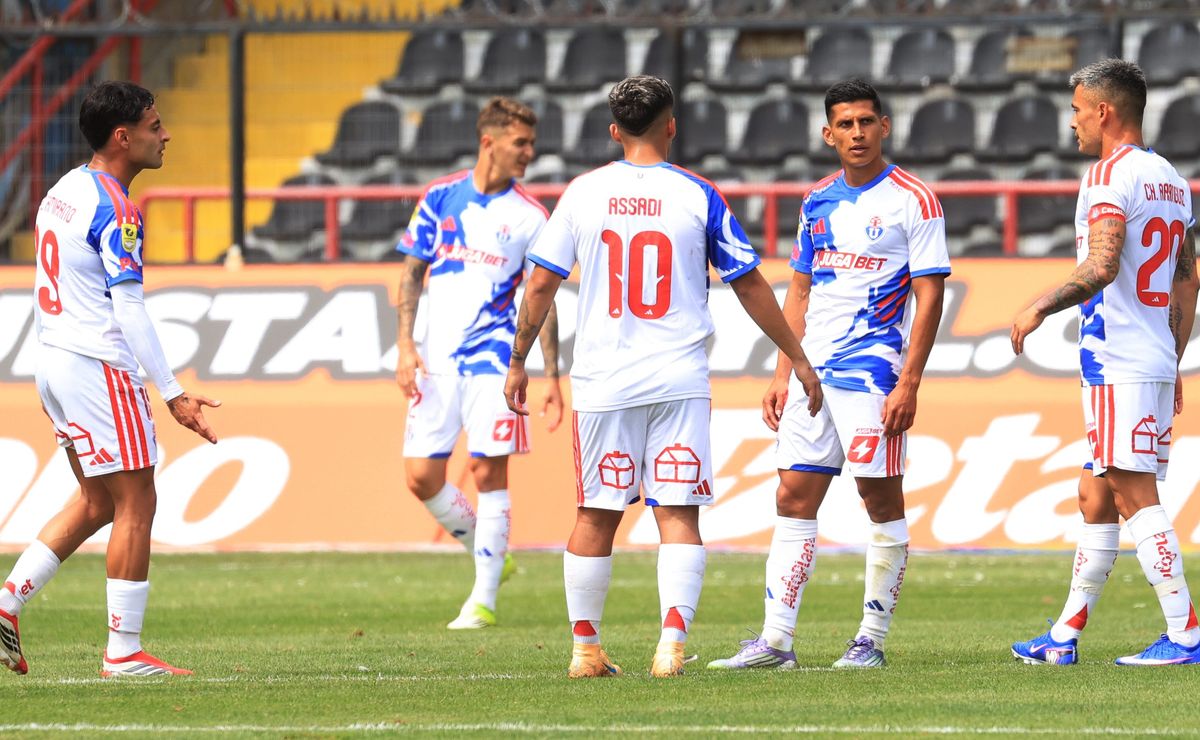 “No tiene…”: Histórico de Colo Colo explica el error táctico que sufre la U de Paqui Meneghini