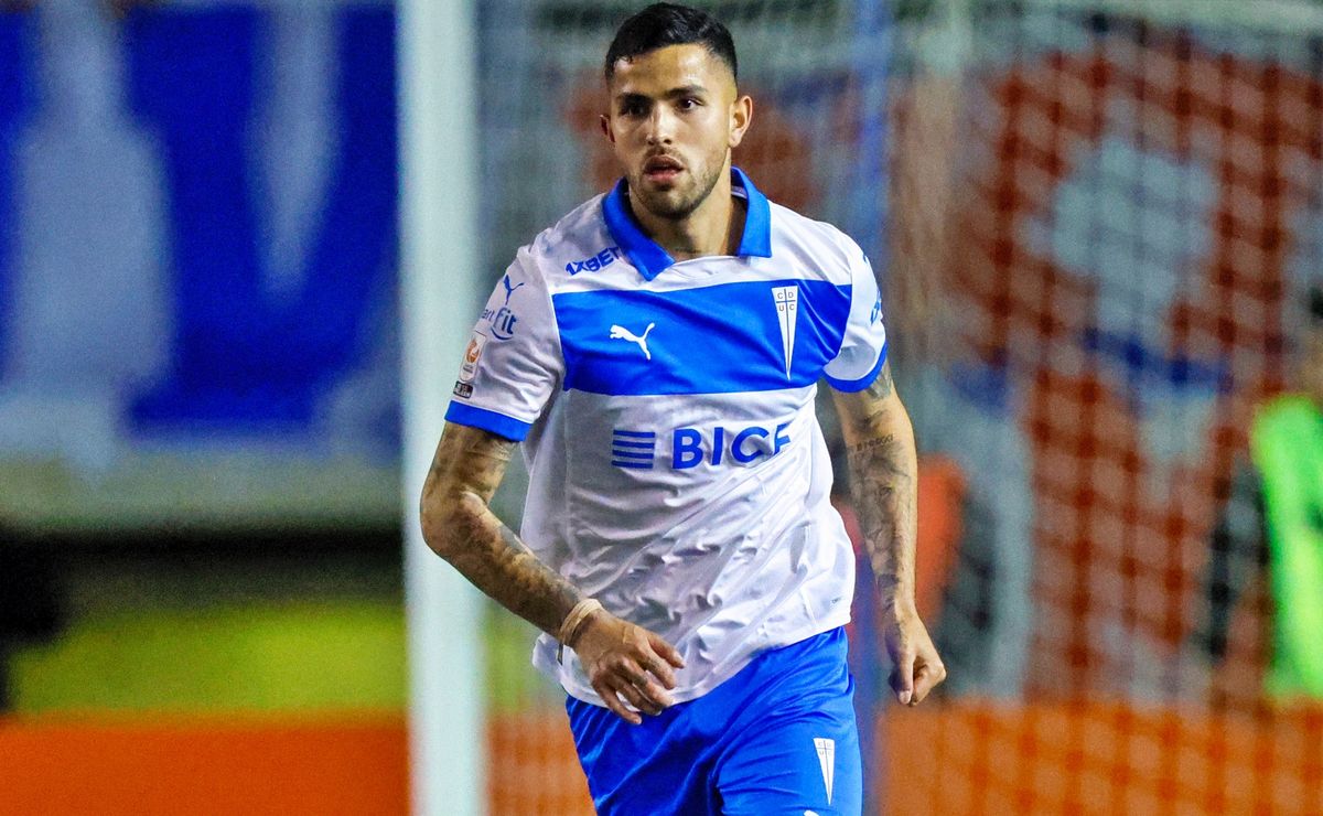 Baja sensible en Católica: Actualizan estado de Daniel González y estará un mes fuera