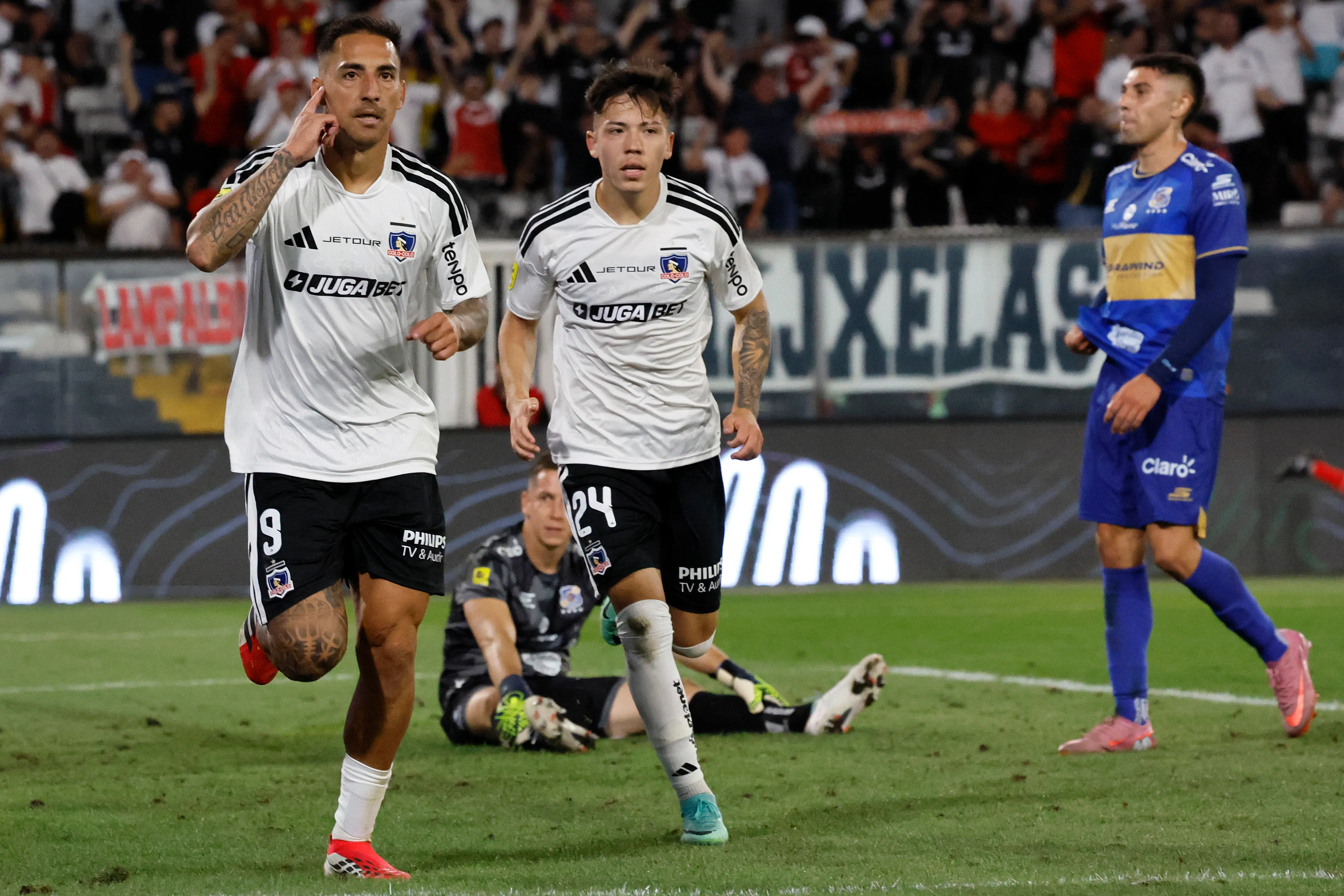 Estudiantes denunció a Colo Colo por atrasos en los pagos por Javier Correa. Foto: Andrés Pina/Photosport