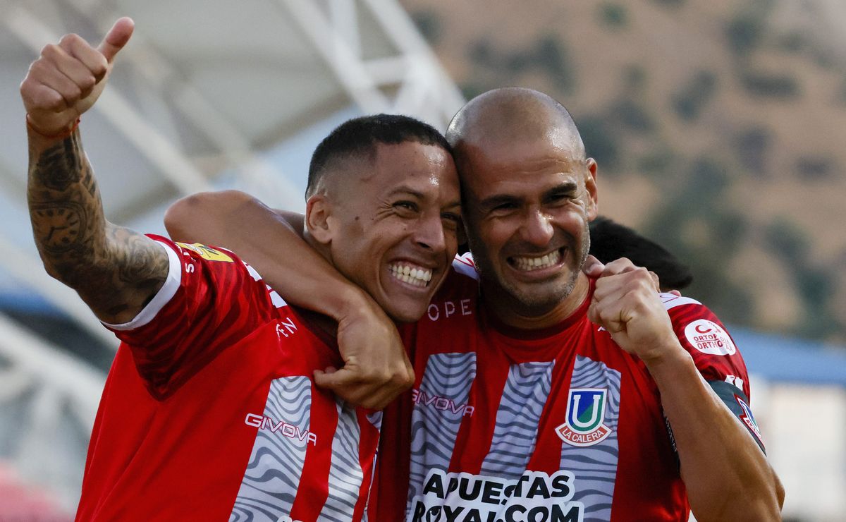 Debe unas empanadas por “perder todo en la semana” y asusta a Colo Colo con una actuación brillante en La Calera