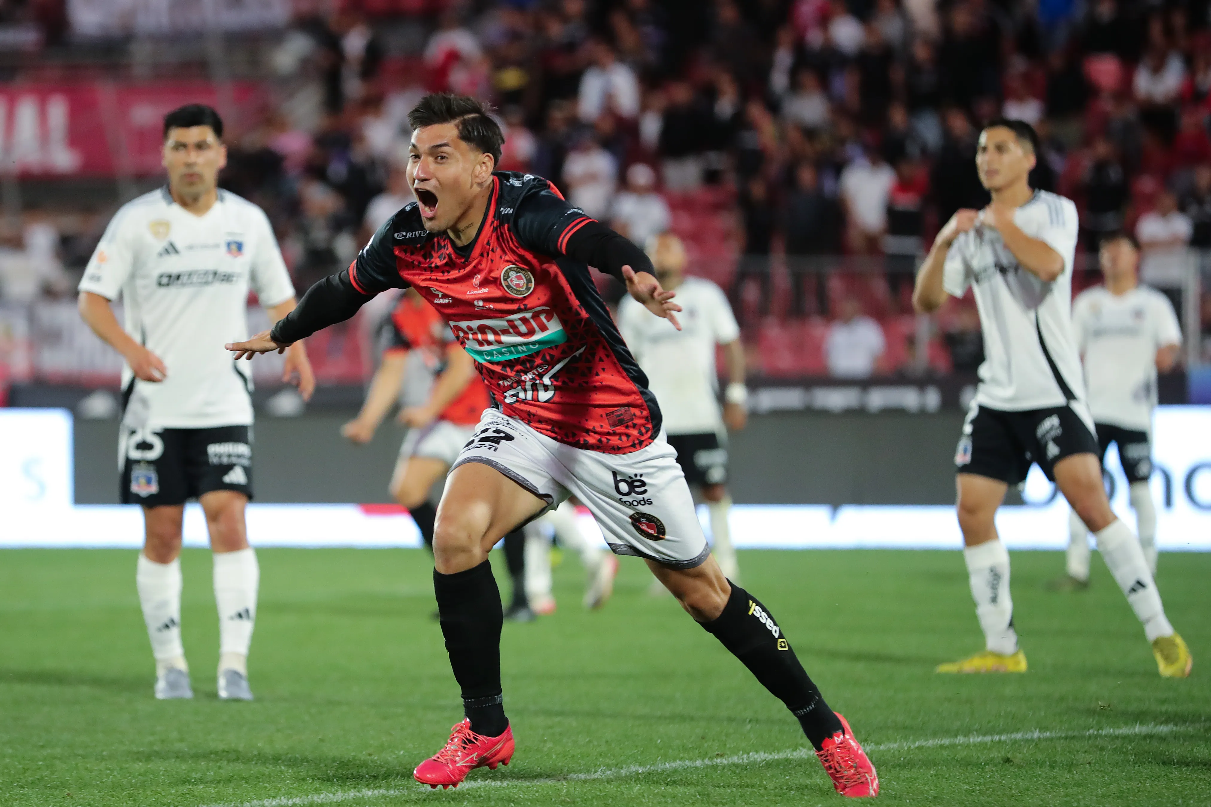Maluenda y su gol a Colo Colo / Photosport
