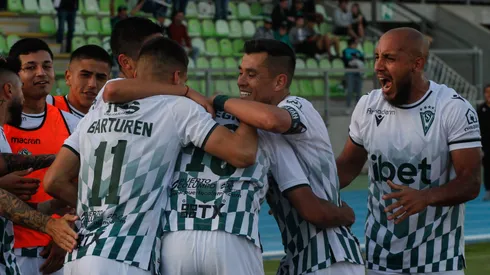 Magallanes se queda con un goleador nacional. 
