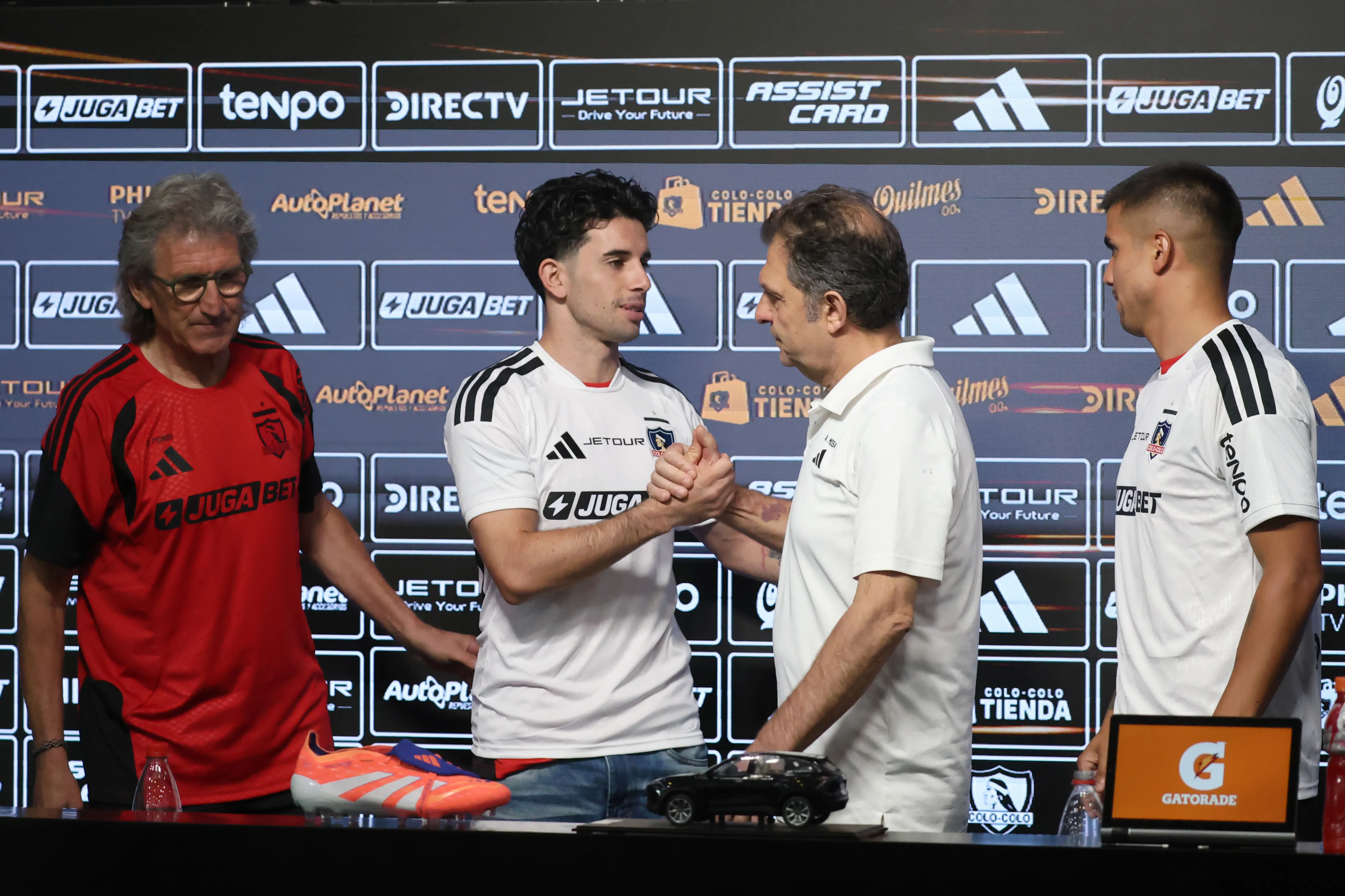 Por ahora, Colo Colo se queda con Lautaro Pastrán y Álvaro Madrid como sus últimos refuerzos. Foto: Photosport.