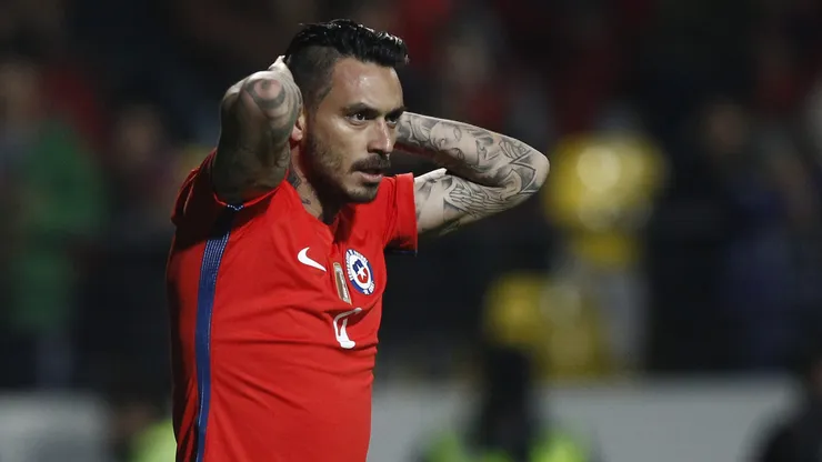 Mauricio Pinilla vive una complicada situación.