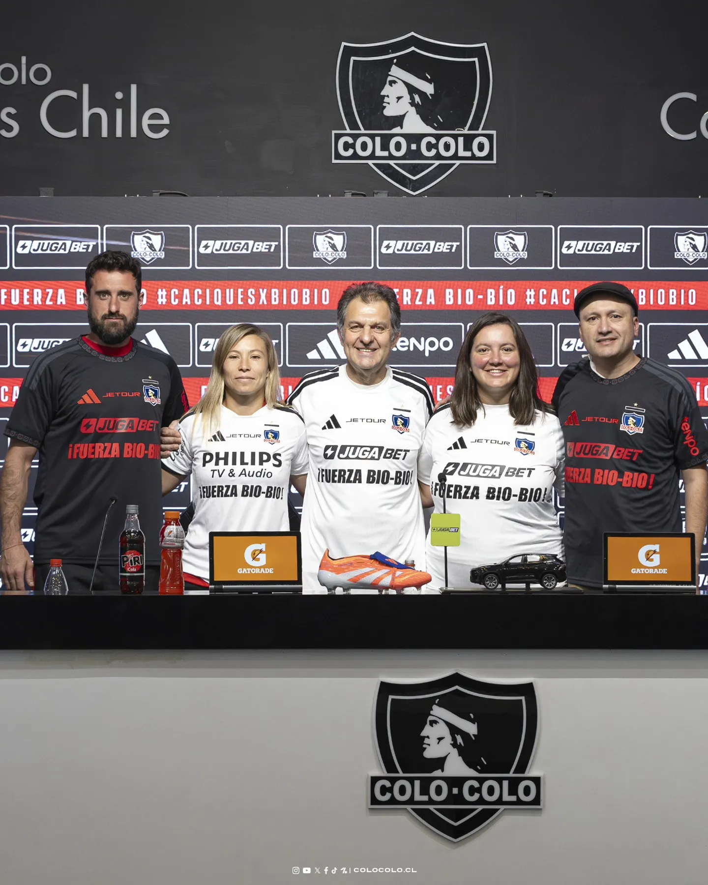 Colo Colo estrenará su camiseta de visitante en la Noche Alba, con un lema dedicado a las víctimas de los incendios en el sur. Foto: Colo Colo.
