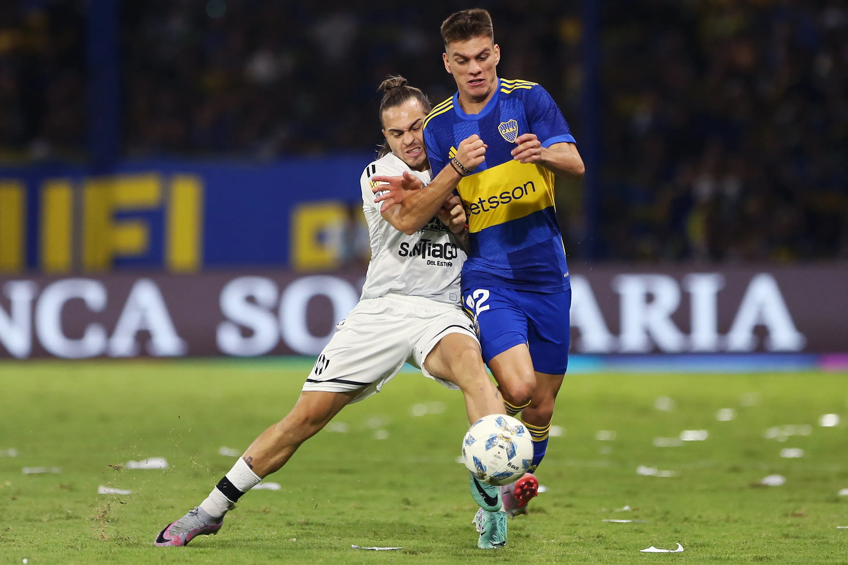 Thiago Nuss jugando por Central Cordoba frente a Boca Juniors durante la temporada 2024 de La Liga de Argentina. (Foto: Daniel Jayo/Getty Images)