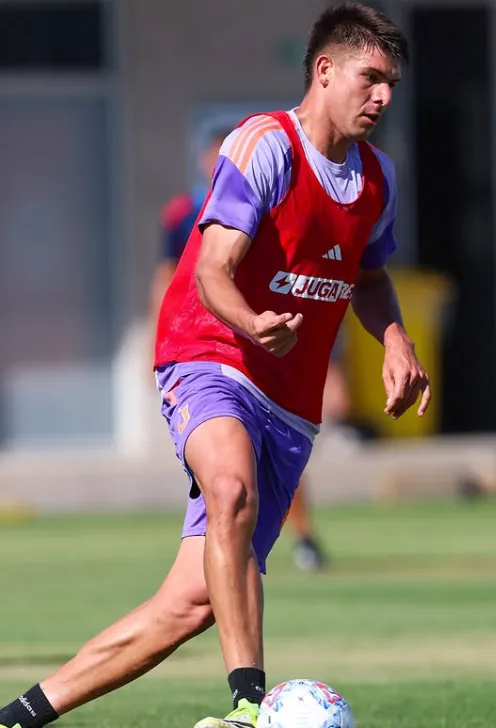 Lucas Romero en acción durante una práctica en la U.
