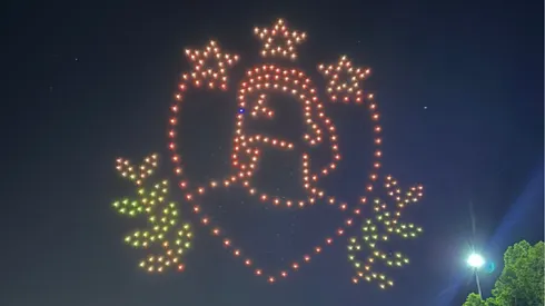Colo Colo iluminó el cielo del Estadio Monumental con un show de drones de categoría mundial.
