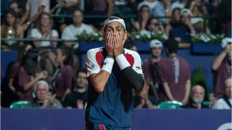 Tabilo celebra su triunfo en el ATP de Buenos Aires