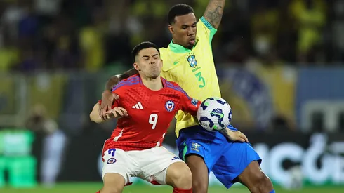 Alexander Aravena no lo pasa bien en Brasil, pero se negó a volver a Chile.
