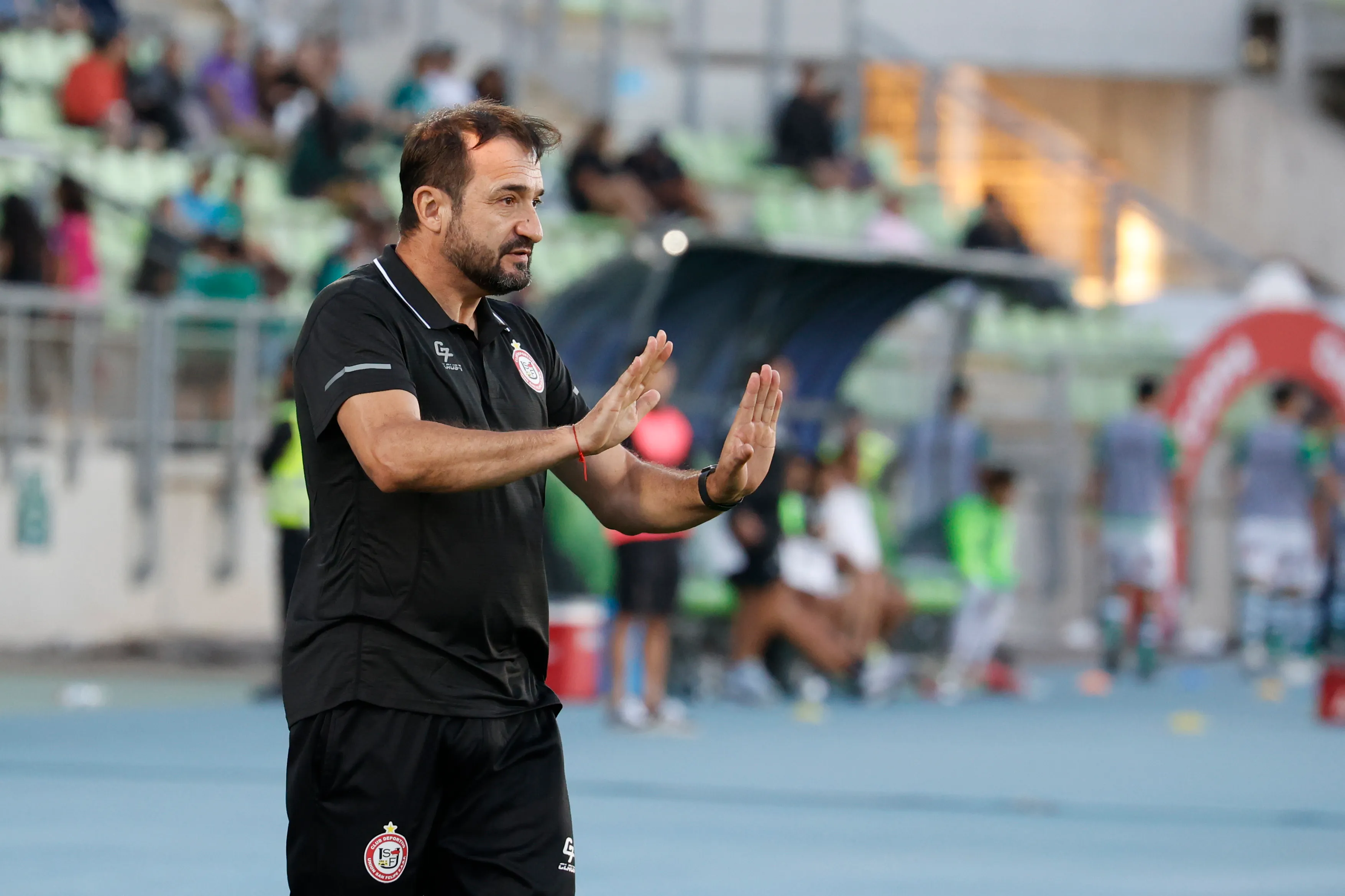Luis Landeros fue DT de Deportes Recoleta en 2025 y este año llegó a San Felipe. (Raul Zamora/Photosport).