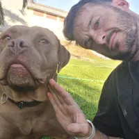 Saltó de Colo Colo a Europa, tiene un hijo futbolista y dirige en la Tercera B