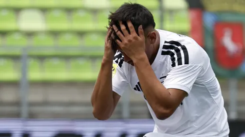 Colo Colo partió con problemas.