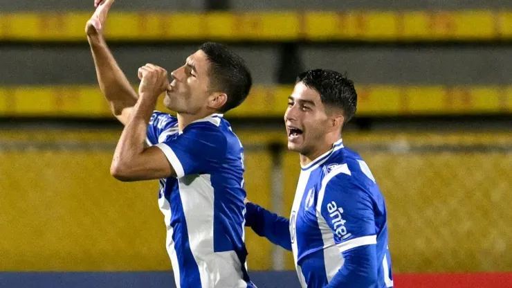 Juventud las Piedras de Uruguay avanzó en Ecuador