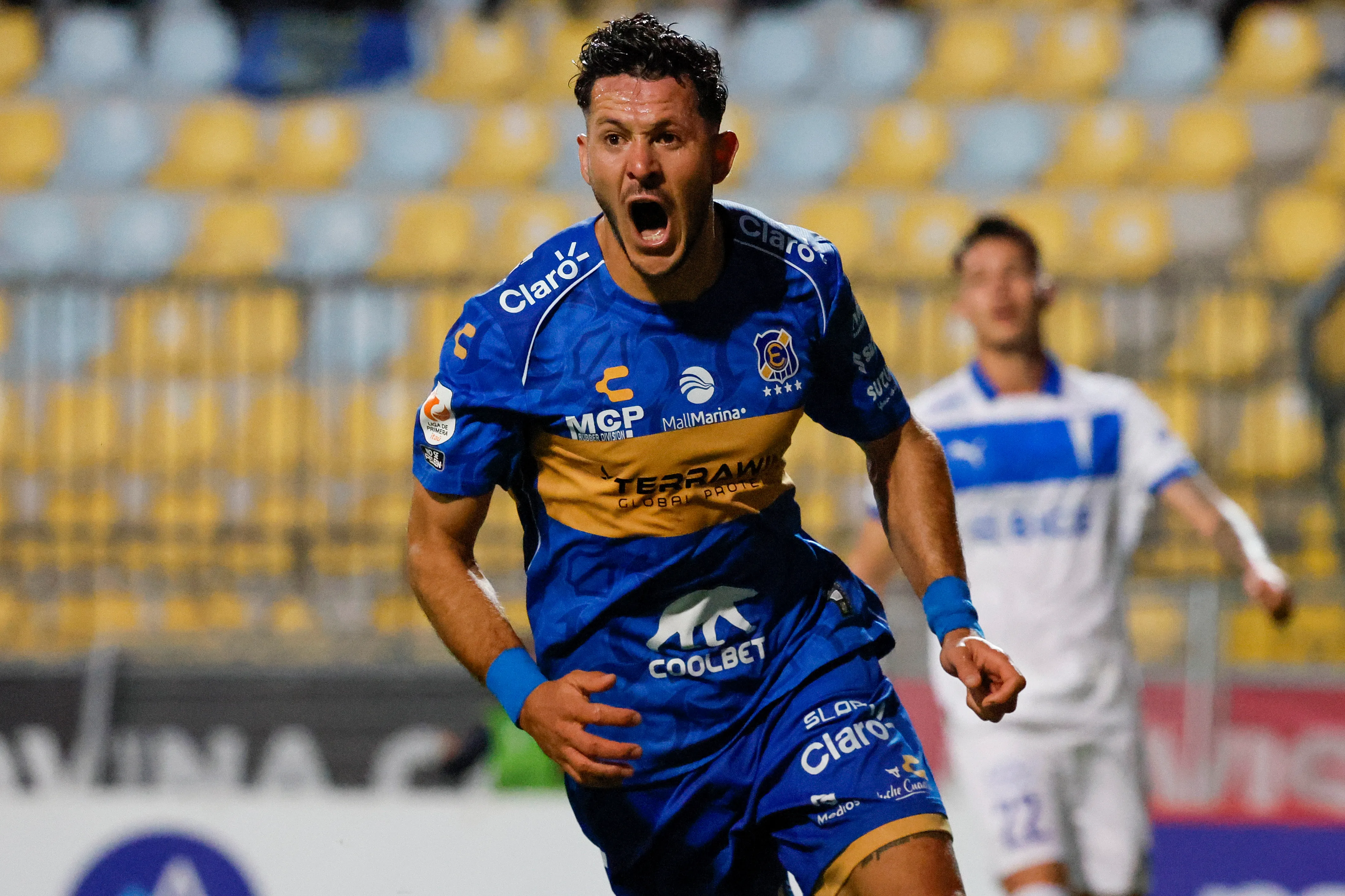 Ramiro Gonzalez sigue firme como jugador evertoniano /Photosport