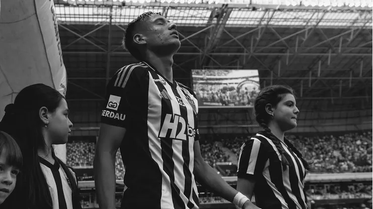 Duro mazazo contra el club por el caso del chileno.