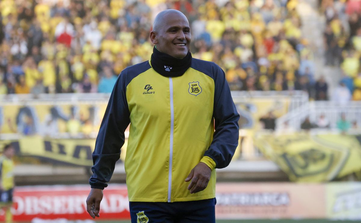 Humberto Suazo sale en ayuda de Paqui Meneghini en U de Chile: nuevo amistoso de los azules