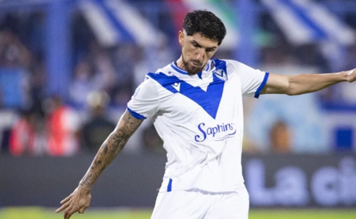 ¡Golpe inesperado! Emiliano Amor lesiona a Diego Valdés y Vélez lo lamenta: “Lo perdimos, es una lástima”