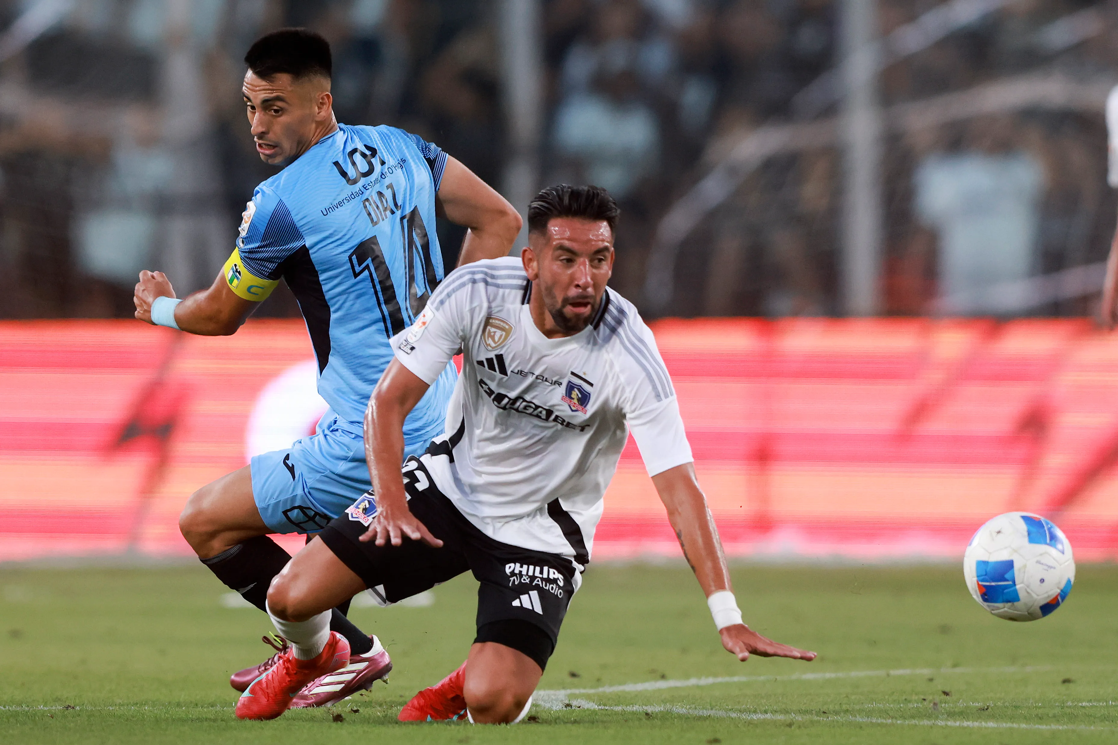Mauricio Isla busca equipo. Foto: Felipe Zanca/Photosport