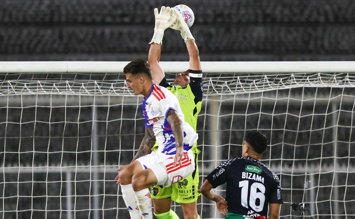 Sigue la polémica: TNT Sports libera nuevo ángulo del gol anulado a U. de Chile vs Palestino