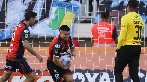 Daniel Castro marcó para Limache.