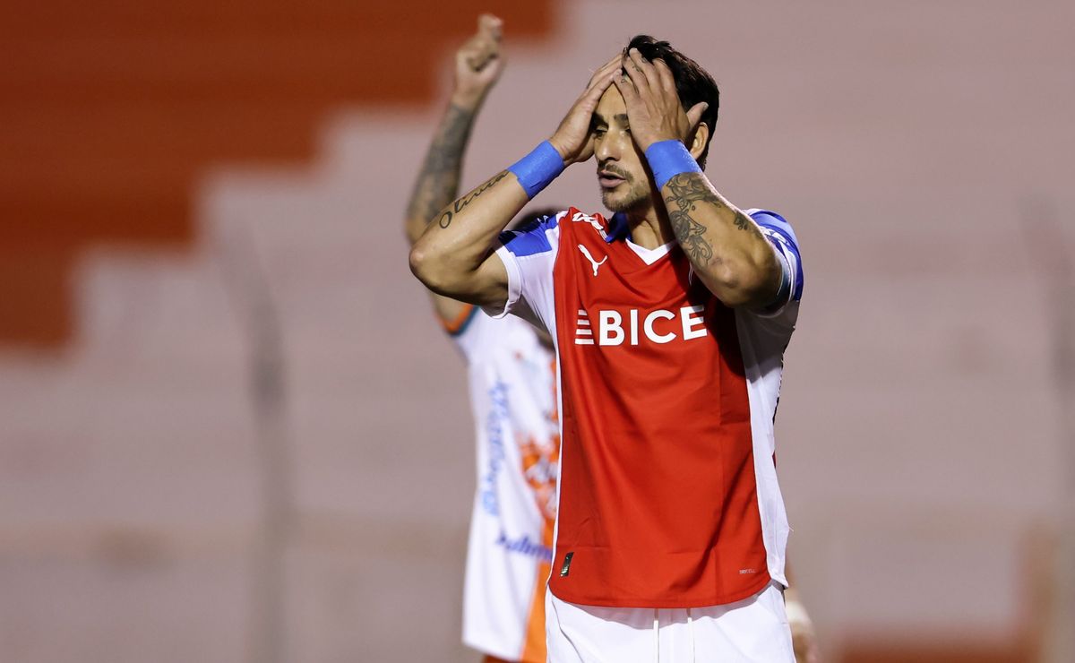 Tabla de posiciones: U. Católica se apuna en El Salvador y caen ante un sólido Cobresal