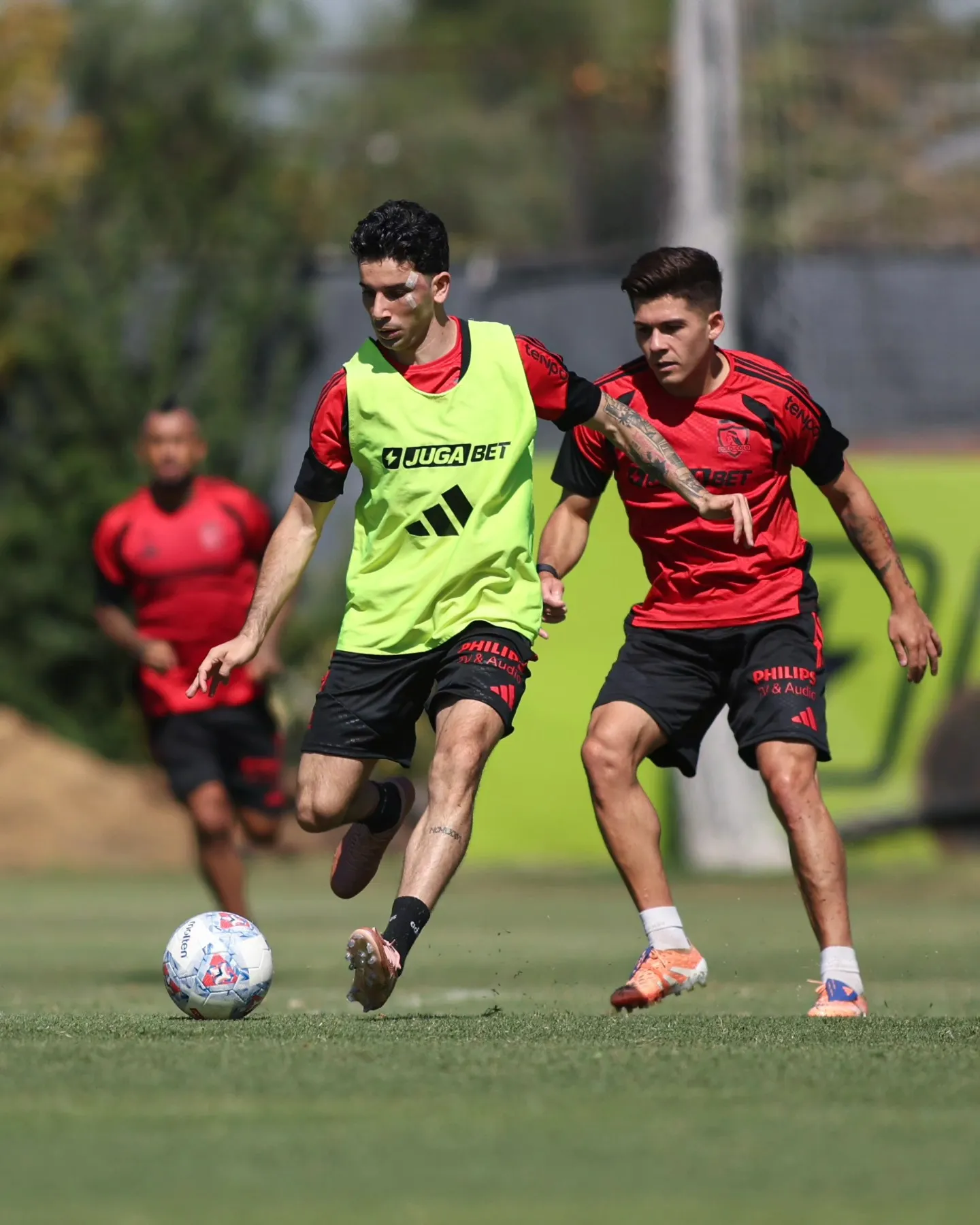 Lautaro Pastrán entrenó sin problemas y su ausencia sorprendió a los hinchas de Colo Colo. Foto: Colo Colo.
