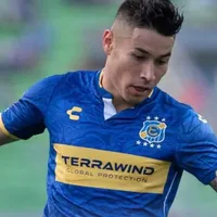 "Se ve hermoso con la Oro y Cielo": Ex albo se burla de Wanderers por Opazo