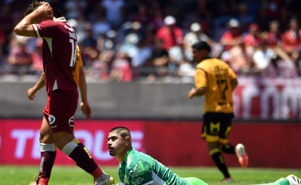 Tuvo un duelo aparte con el Mono Sánchez y explota contra los árbitros por La Serena: “No quiero pensar que…”