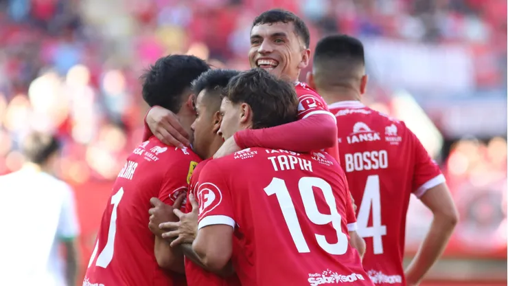 Ñublense se hizo fuerte y despachó a Audax Italiano que sufrió la expulsión de Marco Collao (67').