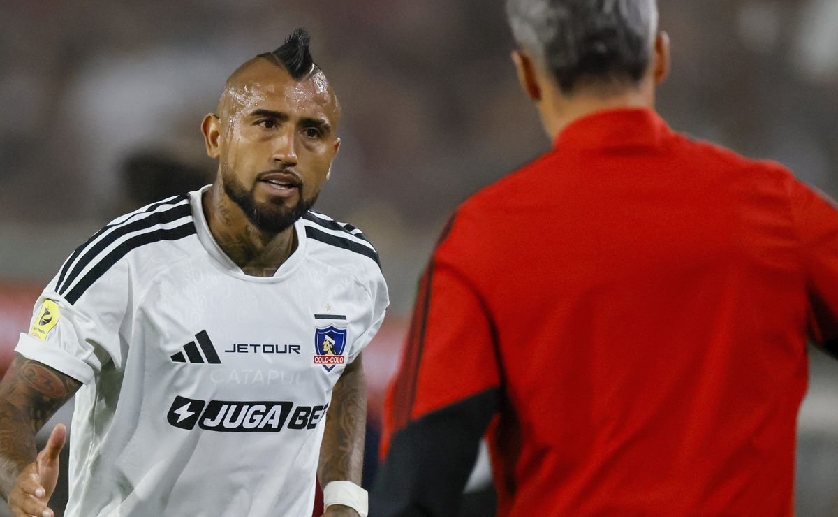 “Nunca le…”: Arturo Vidal le pone punto final a polémica con Fernando Ortiz en Colo Colo