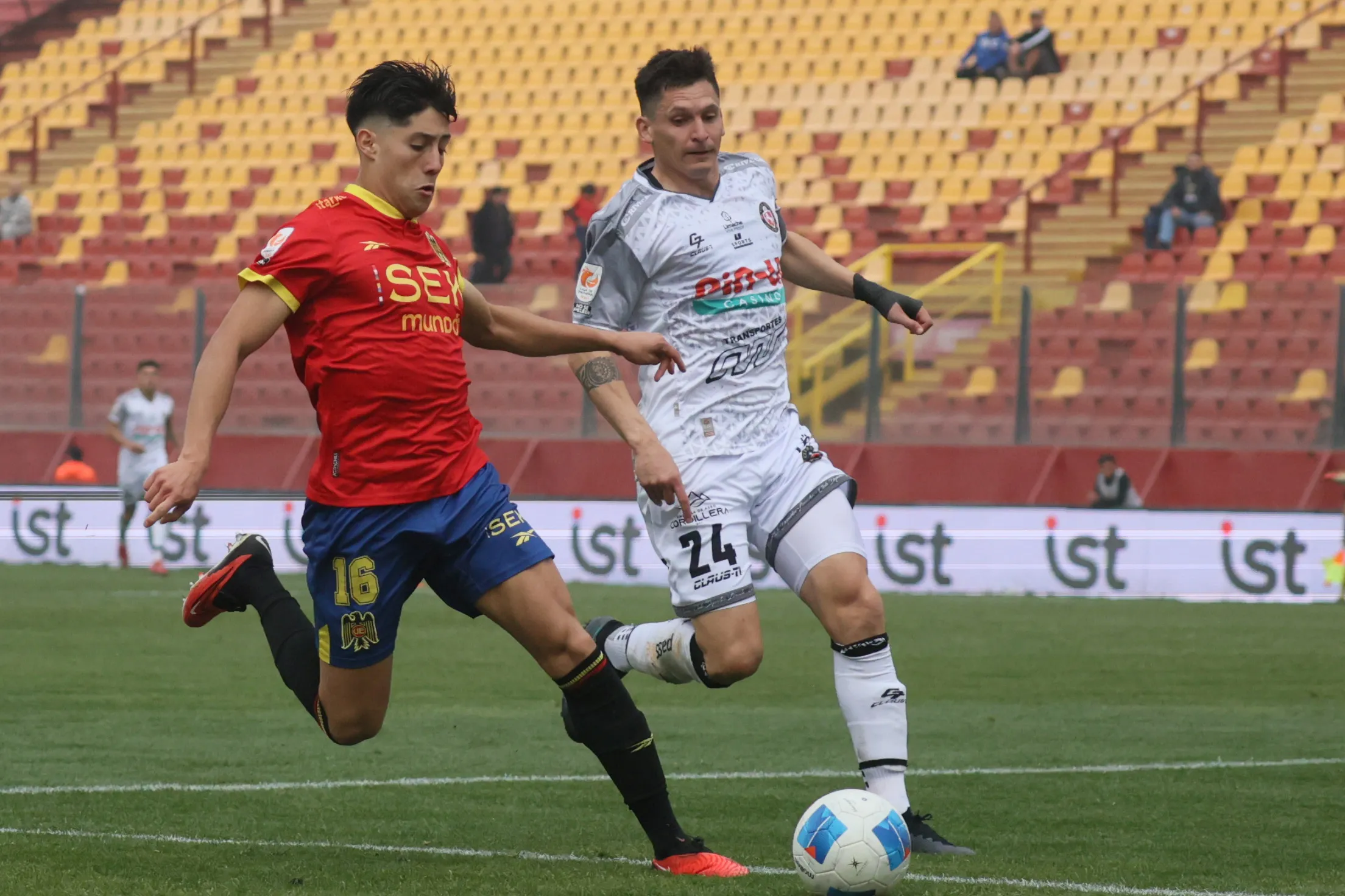 Simón Ramírez disputó la última temporada en Unión Española/Photosport