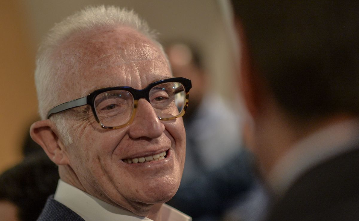 “Levantan su candidatura”: Pedro Carcuro revela el nuevo entrenador que busca Universidad de Chile