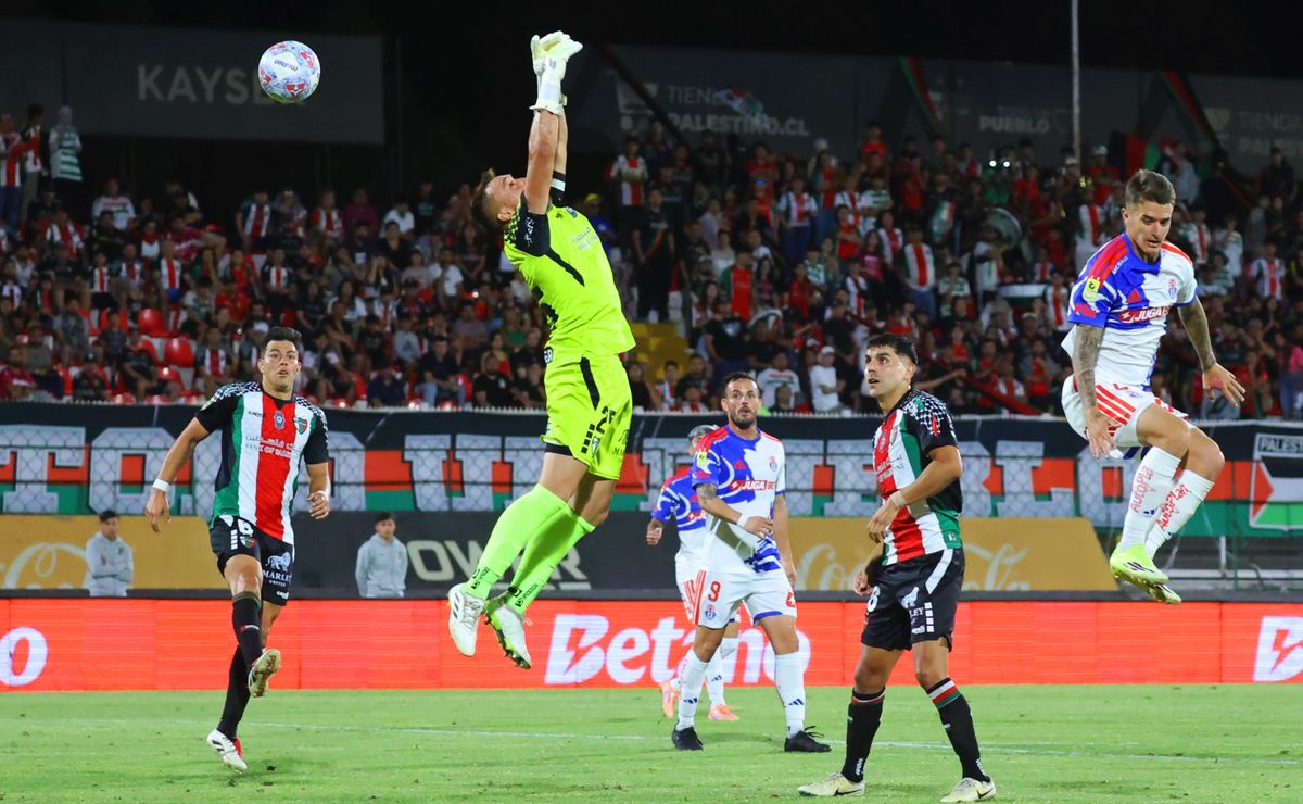 Leyenda de la U sigue llorando por el gol anulado ante Palestino: “Ojalá que en todas…”