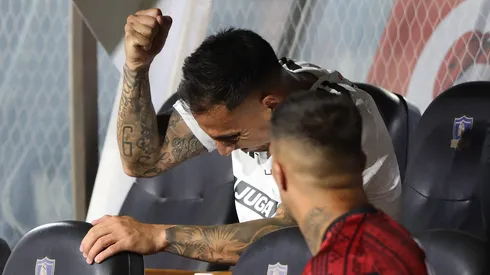 Javier Correa se lesionó y Colo Colo sigue atento su situación.