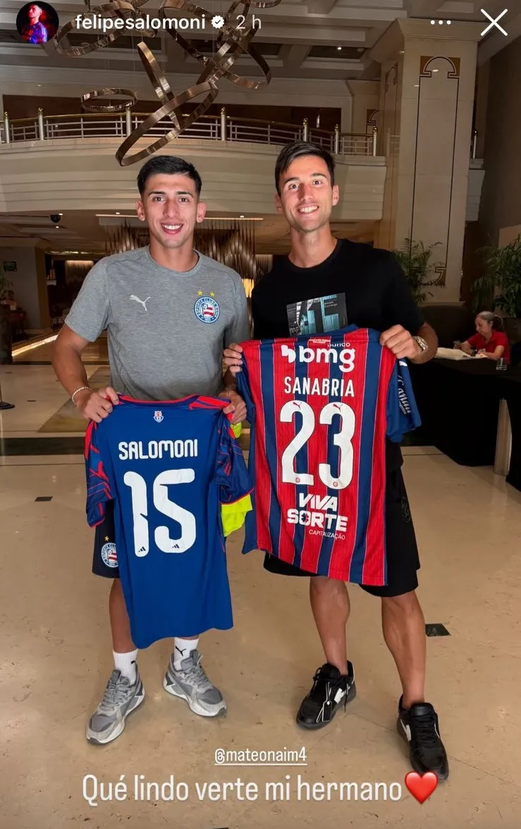 Felipe Salomoni y su visita a la concentración del Bahía.