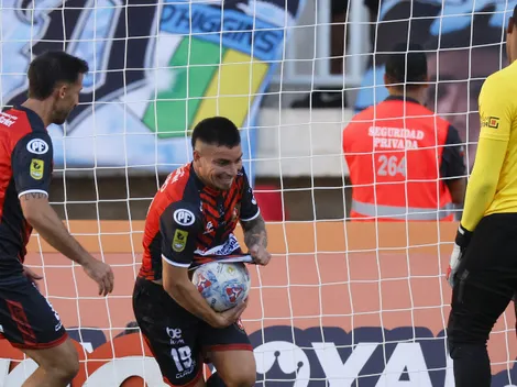 Limache infla el pecho como puntero: "Jugamos en la peor cancha de Chile"