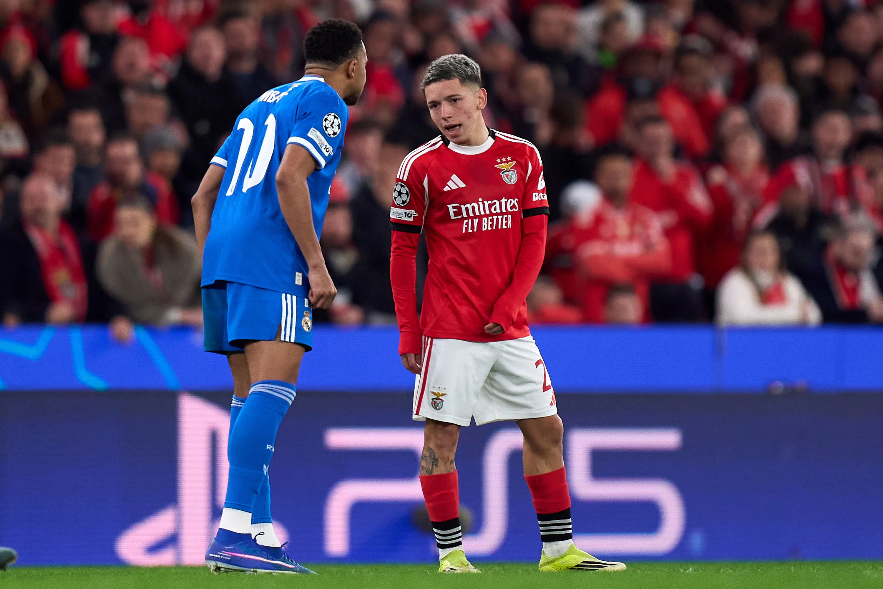 Mbappé reprobó con mucha dureza a Prestianni en el partido y después. (Angel Martinez/Getty Images).