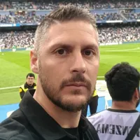 El giro total que dio el caso del DT griego en Chile