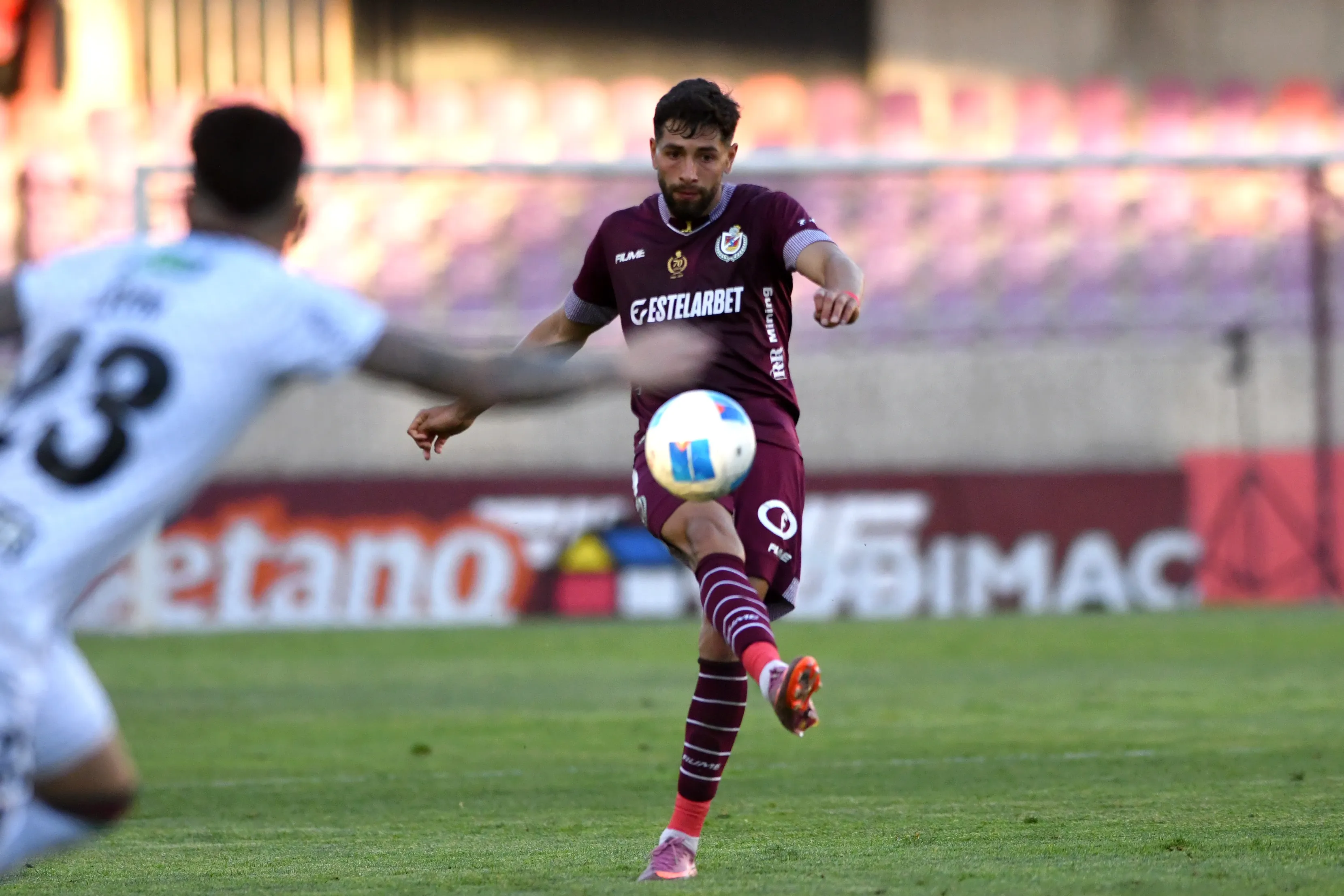 Jeyson Rojas jugó 34 partidos con Deportes La Serena. (Alejandro Pizarro/Photosport).