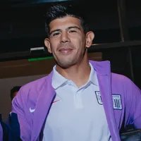 Pavez regresa justo cuando su DT ex Colo Colo se juega el puesto