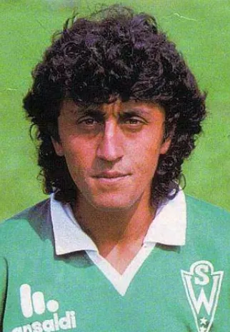 Cristián Flores en Santiago Wanderers. (Foto: Memoria Wanderers).